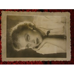 Фотография 40-х годов, актриса Л. Целиковская